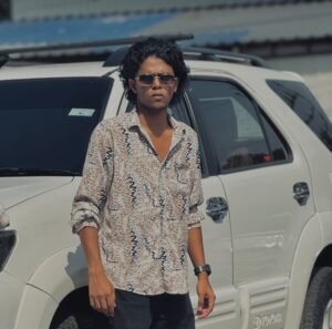 akif